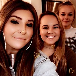 Meet your Posher, Allison